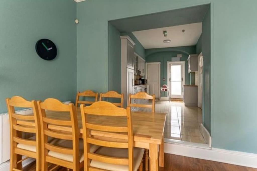 فيلا 4Bed Townhouse In Heart Of سلايغو المظهر الخارجي الصورة